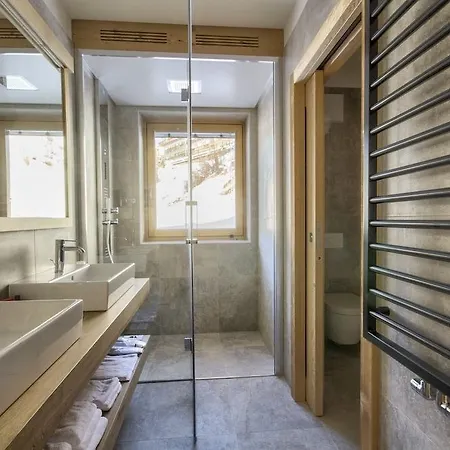 Hotel Dolomiti Alvera 3*