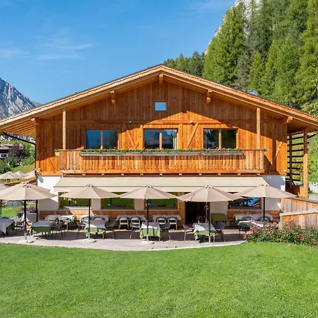 Hotel Dolomiti Alvera 3*