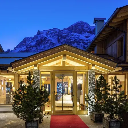 Dolomiti Alvera Hotel Cortina d'Ampezzo