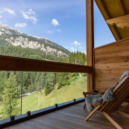 Hotel Dolomiti Alvera 3*
