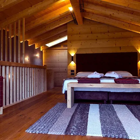 Hotel Dolomiti Alvera 3*