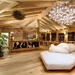 Dolomiti Alvera 酒店
