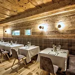 Dolomiti Alvera 酒店 3*