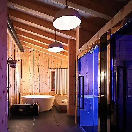 Hotel Dolomiti Alvera 3*