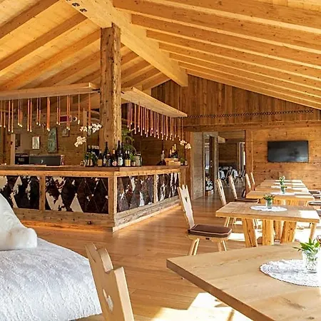 호텔 돌로미티 롯지 알베라