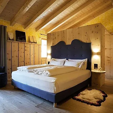 Dolomiti Alvera Hotell
